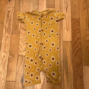 Willow and co 12-18 months romper